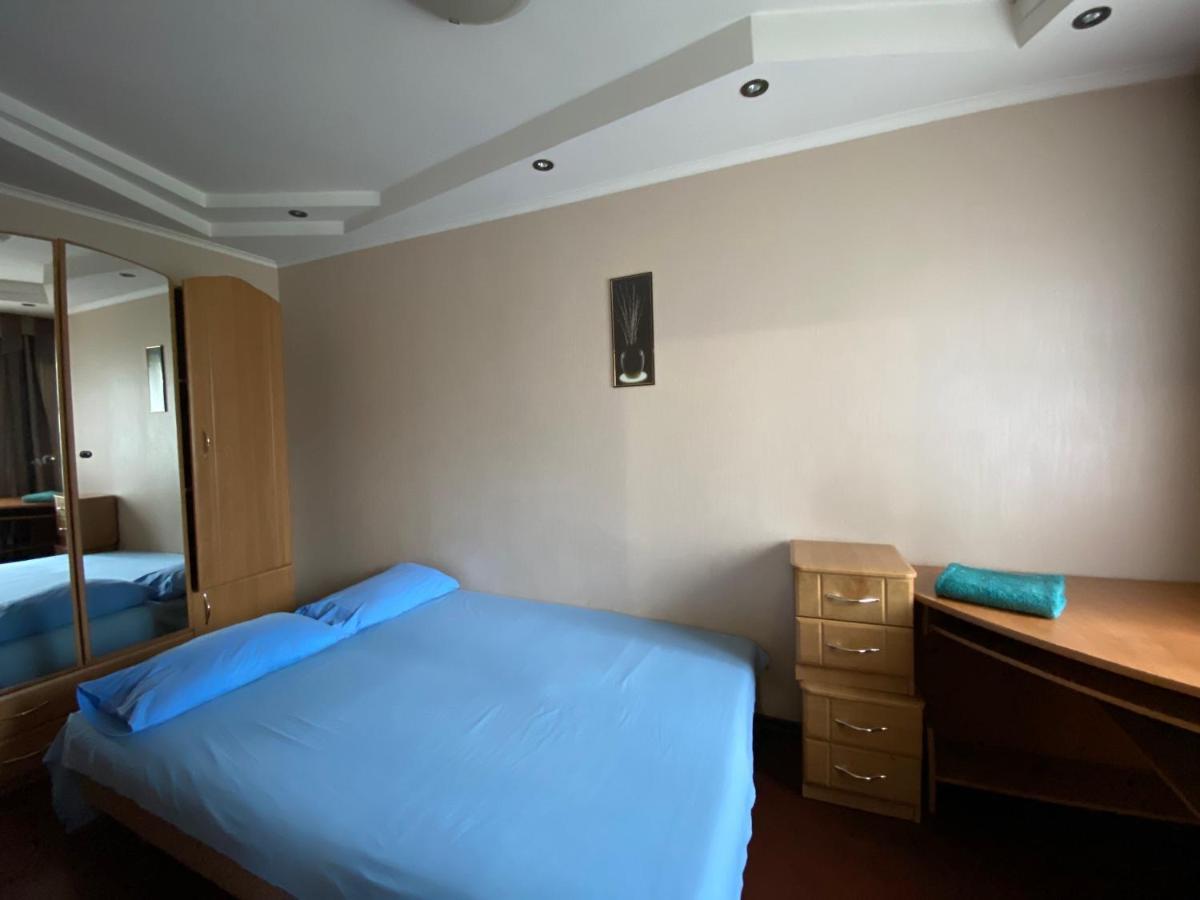 2-Bedroom Apartment Most City Center Area Dnipro Exteriör bild